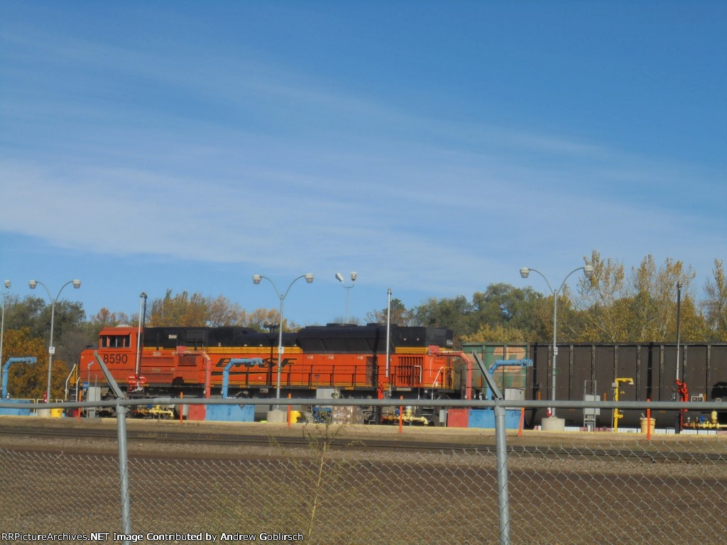 BNSF 8590